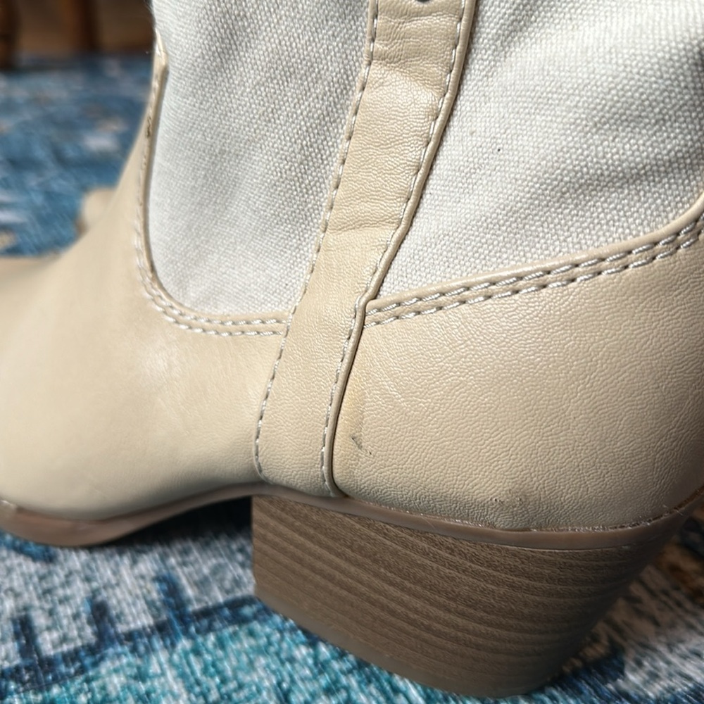 Universal Thread Western Style Bootie 🤍 - Picture 7 of 8